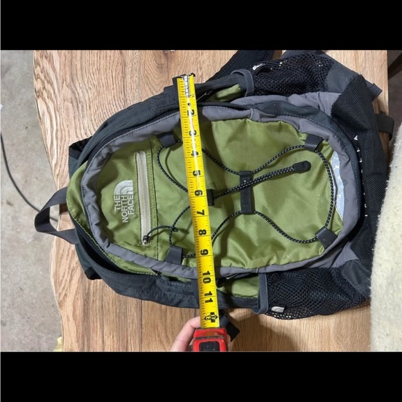 The north face green backpack - Picture 6 of 6